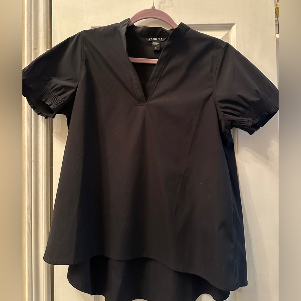Athleta - Black V-Neck Short Sleeve Top